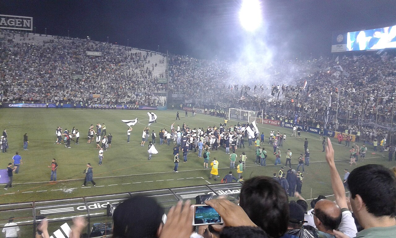 El Decano sufrió pero ganó: 3-2 a Recoleta FC en la 21